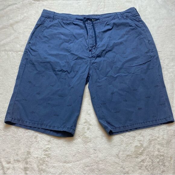 Springfield Blue Fish Print Shorts Size 32 - Picture 1 of 10